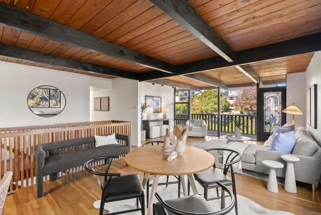 1004 W Walnut Ave., San Diego, CA 92103