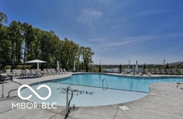 19460 McBee Avenue, Westfield, IN 46074