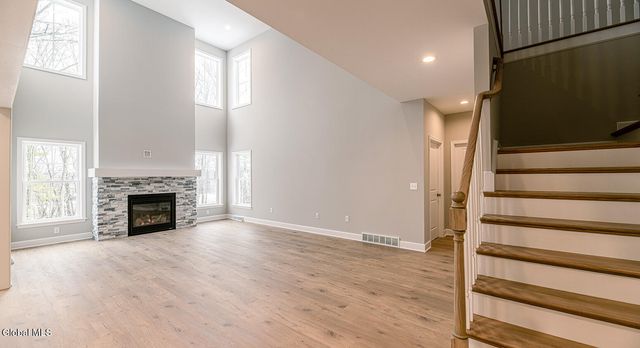 1 Stone Creek Drive, East Greenbush, NY 12061