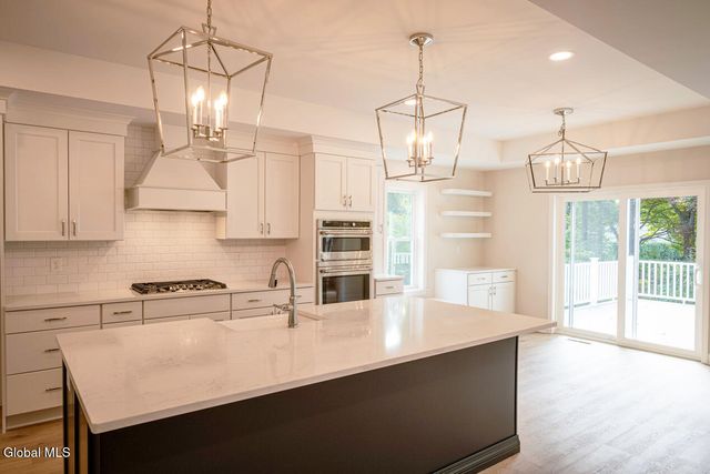 1 Stone Creek Drive, East Greenbush, NY 12061