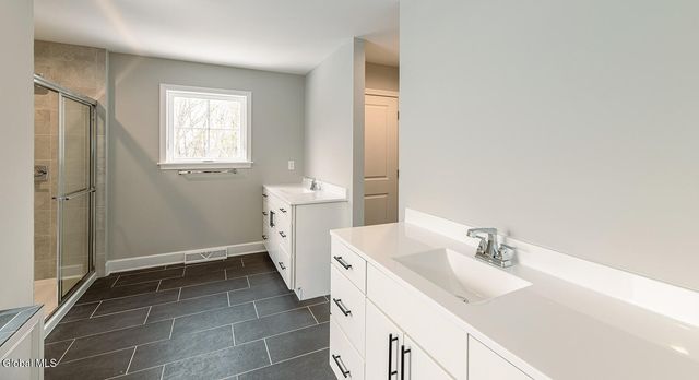 1 Stone Creek Drive, East Greenbush, NY 12061