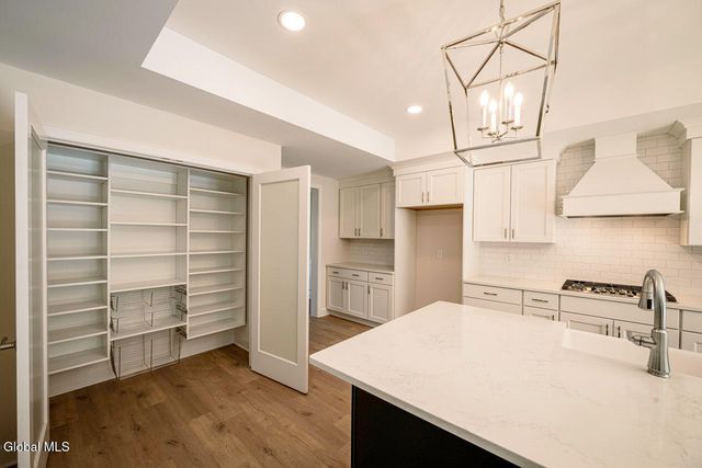 1 Stone Creek Drive, East Greenbush, NY 12061