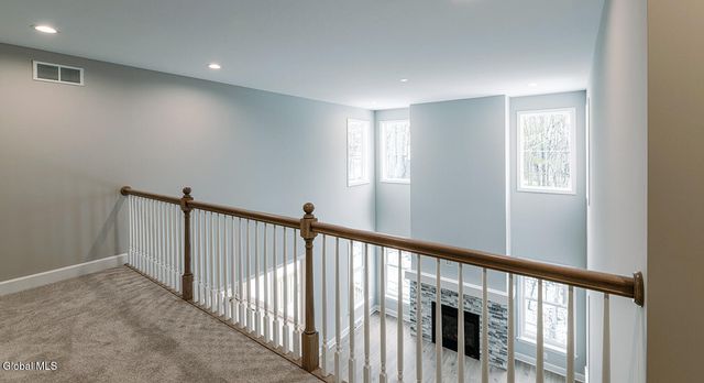 1 Stone Creek Drive, East Greenbush, NY 12061