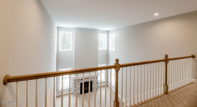 1 Stone Creek Drive, East Greenbush, NY 12061