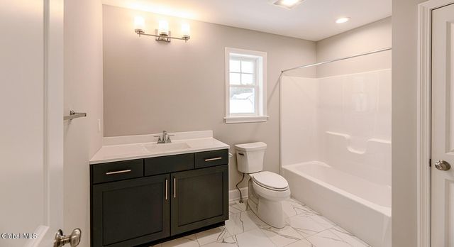 1 Stone Creek Drive, East Greenbush, NY 12061