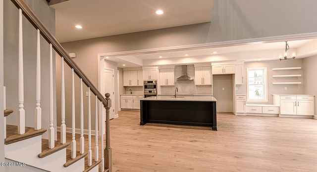 1 Stone Creek Drive, East Greenbush, NY 12061