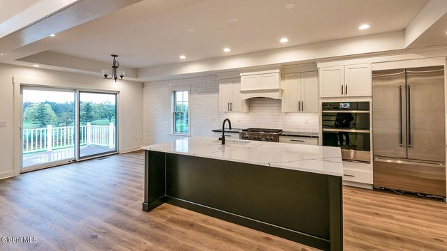 1 Stone Creek Drive, East Greenbush, NY 12061