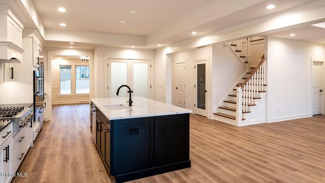 1 Stone Creek Drive, East Greenbush, NY 12061