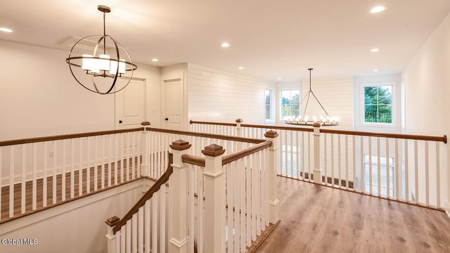 1 Stone Creek Drive, East Greenbush, NY 12061