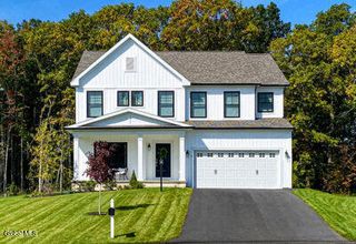 1 Stone Creek Drive, East Greenbush, NY 12061
