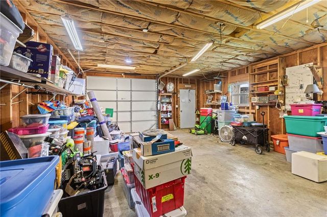 5021 Crest Drive, Kansas City, KS 66106