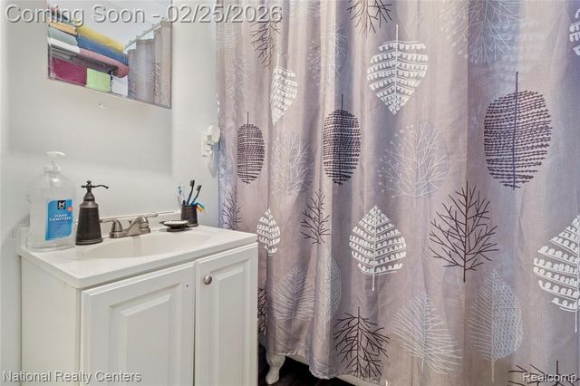 2150 Crane Street, Detroit, MI 48214