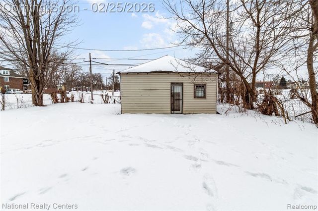 2150 Crane Street, Detroit, MI 48214