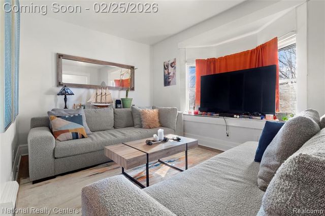 2150 Crane Street, Detroit, MI 48214