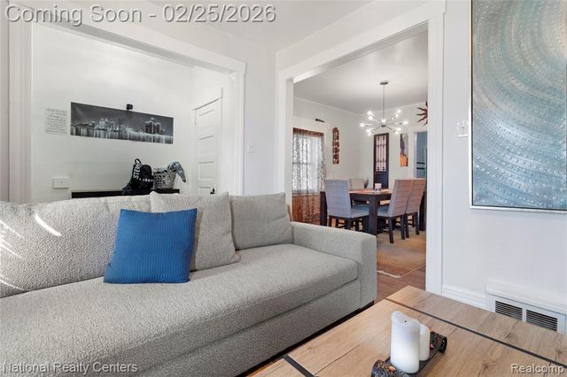 2150 Crane Street, Detroit, MI 48214