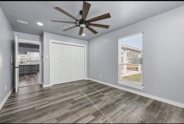 950 Mendoza St, Corpus Christi, TX 78416