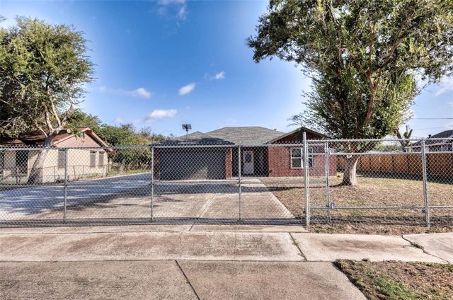 950 Mendoza St, Corpus Christi, TX 78416