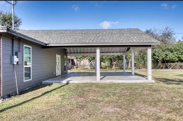 950 Mendoza St, Corpus Christi, TX 78416