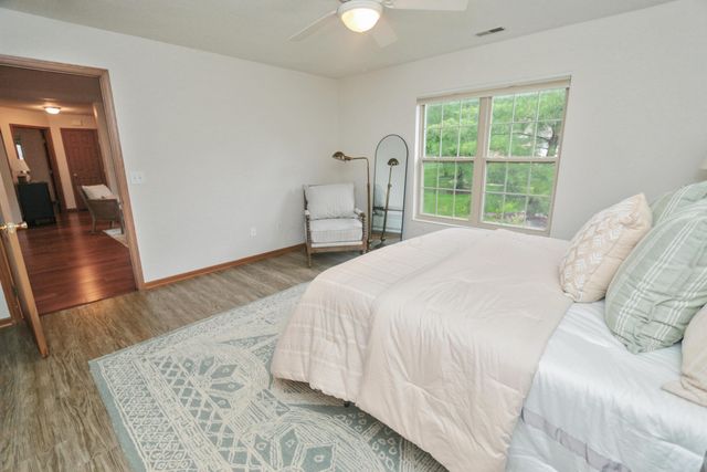 2786 Laurel Wind Boulevard, Lewis Center, OH 43035