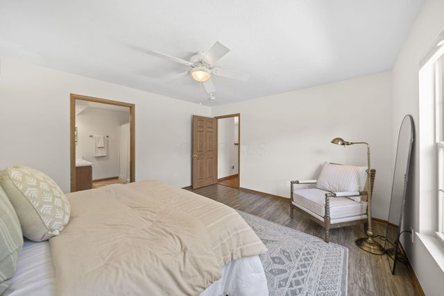 2786 Laurel Wind Boulevard, Lewis Center, OH 43035