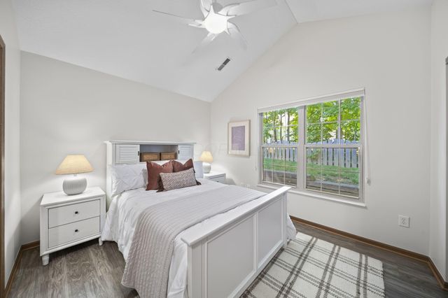 2786 Laurel Wind Boulevard, Lewis Center, OH 43035