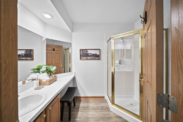 2786 Laurel Wind Boulevard, Lewis Center, OH 43035