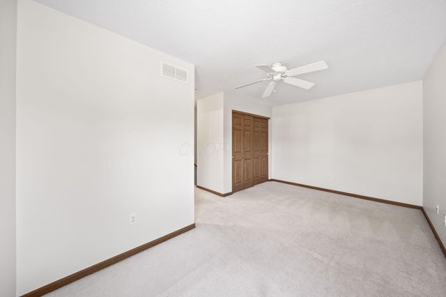 2786 Laurel Wind Boulevard, Lewis Center, OH 43035