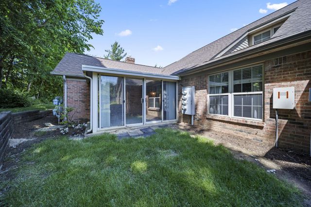 2786 Laurel Wind Boulevard, Lewis Center, OH 43035
