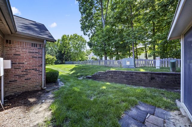 2786 Laurel Wind Boulevard, Lewis Center, OH 43035