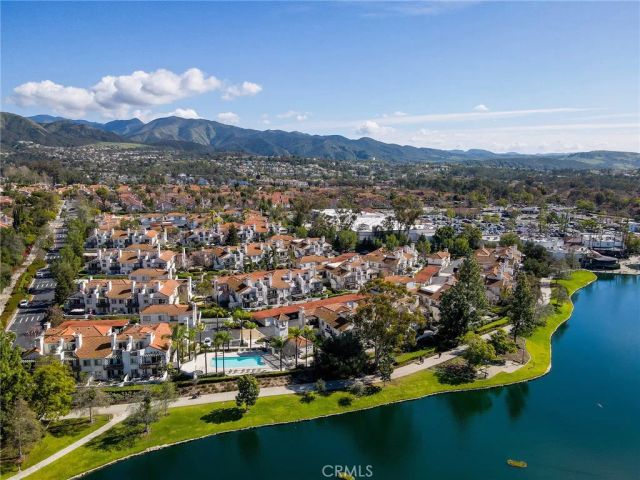13 Via Acuatica, Rancho Santa Margarita, CA 92688