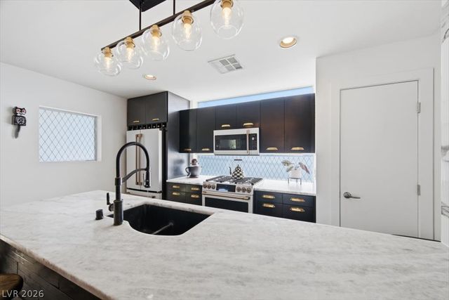 219 Tower Street, Las Vegas, NV 89101
