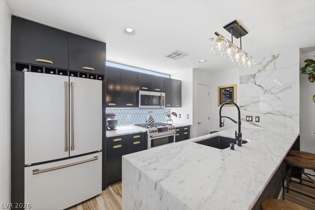 219 Tower Street, Las Vegas, NV 89101