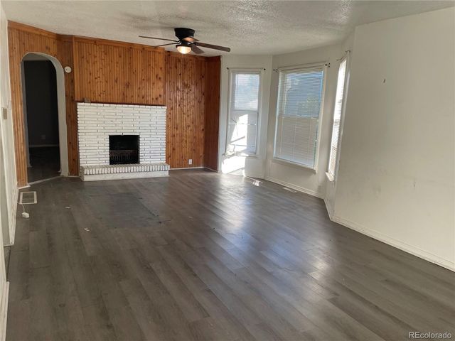 2216 Pine Street, Pueblo, CO 81004