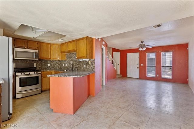 569 Sellers Place, Henderson, NV 89011