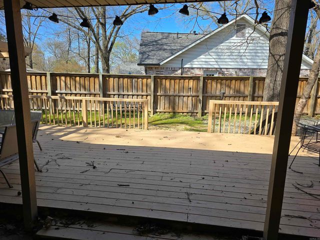 100 Clairmoor Court, Hot Springs, AR 71913