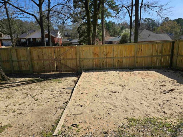 100 Clairmoor Court, Hot Springs, AR 71913