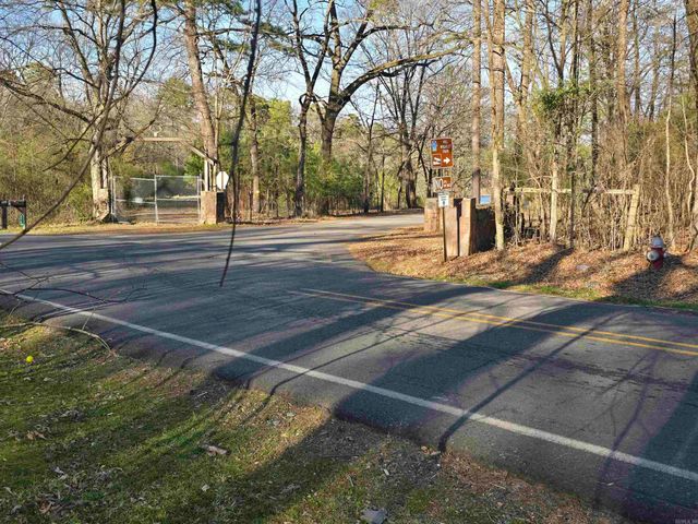 100 Clairmoor Court, Hot Springs, AR 71913