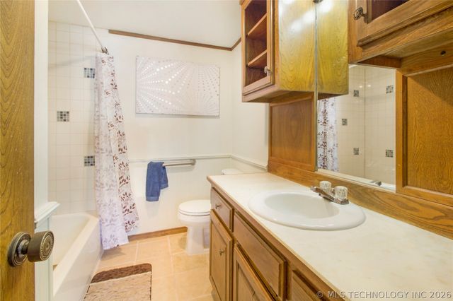 31206 E 683 Road, Wagoner, OK 74467