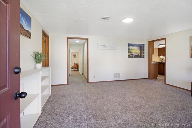 31206 E 683 Road, Wagoner, OK 74467