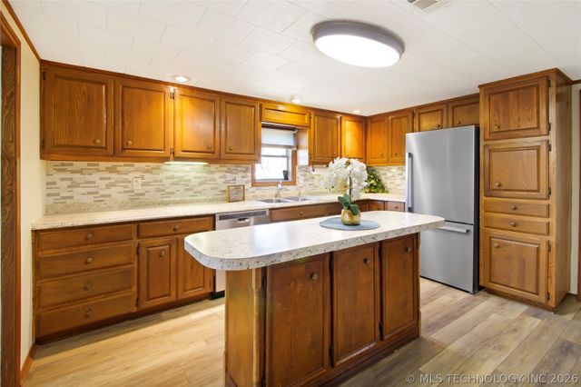 31206 E 683 Road, Wagoner, OK 74467