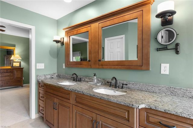 2029 Hen House DR, Virginia Beach, VA 23453