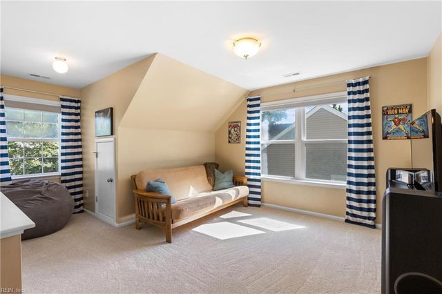 2029 Hen House DR, Virginia Beach, VA 23453
