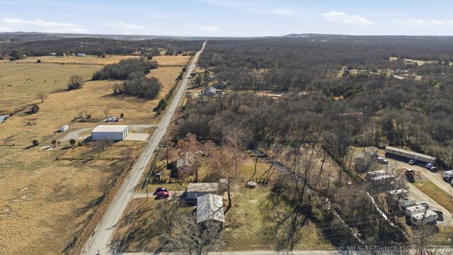 725 N 260 Road, Mounds, OK 74047