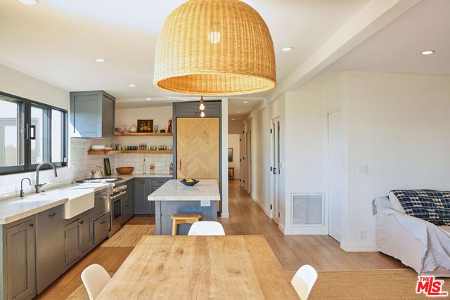 29500 Heathercliff Rd 225, Malibu, CA 90265