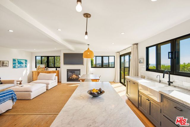29500 Heathercliff Rd 225, Malibu, CA 90265