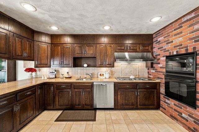 7 Princeton Street, Peabody, MA 01960