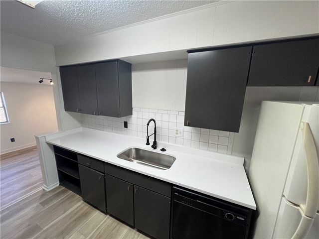 2 Lancaster Drive, Bella Vista, AR 72715