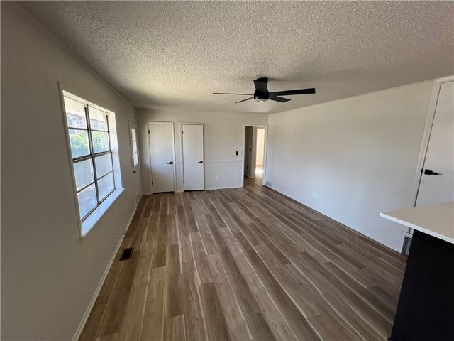 2 Lancaster Drive, Bella Vista, AR 72715