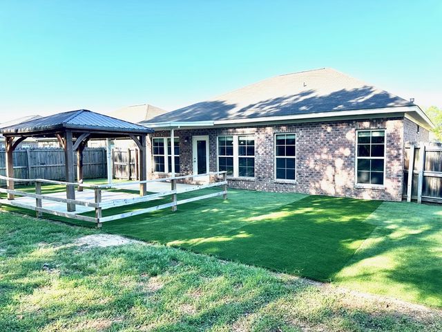 210 Huron, Dothan, AL 36301