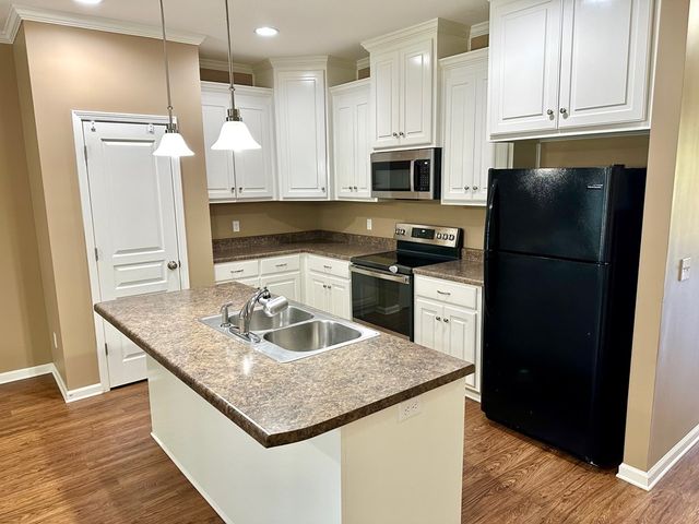 210 Huron, Dothan, AL 36301